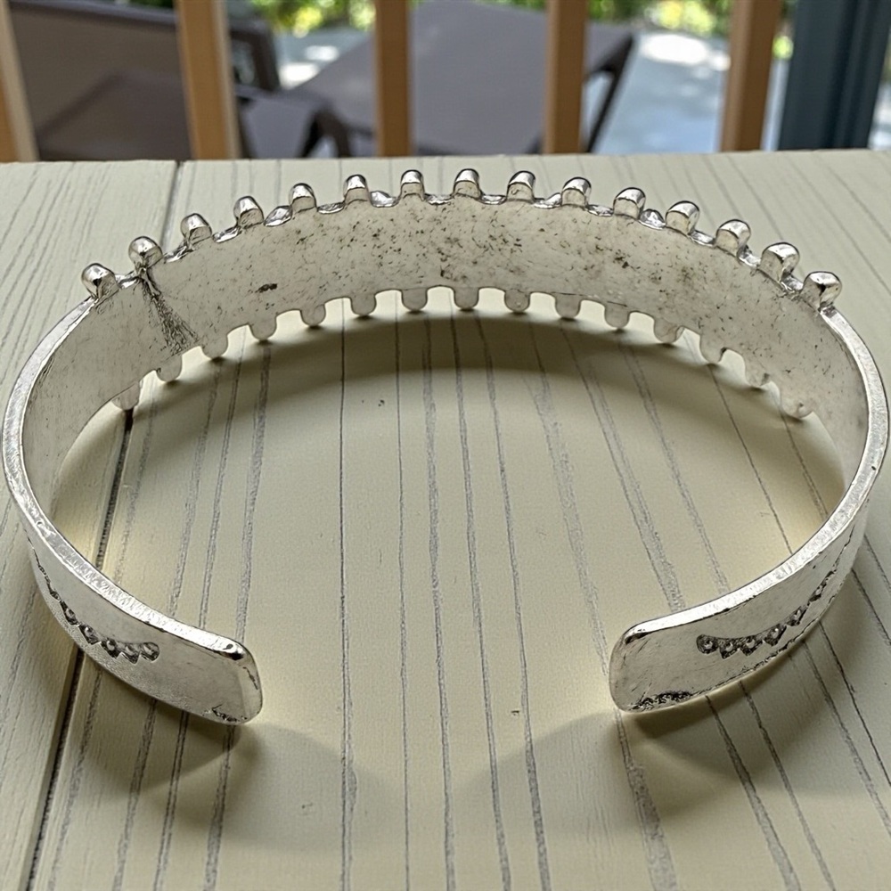 Silver and Blue Stone Women's cuff​​​​ - Picture 5 of 5